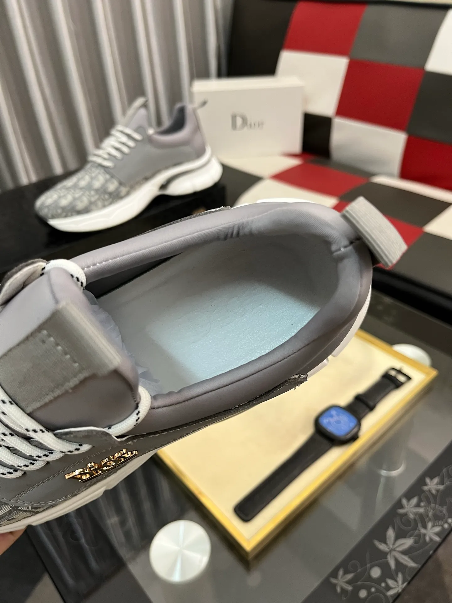 Men's Men's Shoes 💰420⌚️⌚️[Dior] Dior's new casual men's shoes are launched in Hong Kong counters. Official website 1:1 production. Original Italian materials. Designed by European and American masters. Perfect shape to create counter quality. Solid color rubber wear-resistant outsole and classic dazzling head! Super versatile and very comfortable. High-end without losing taste, fashionable and novel! ! Absolute focus! Code number: 38-44 2️⃣colors available